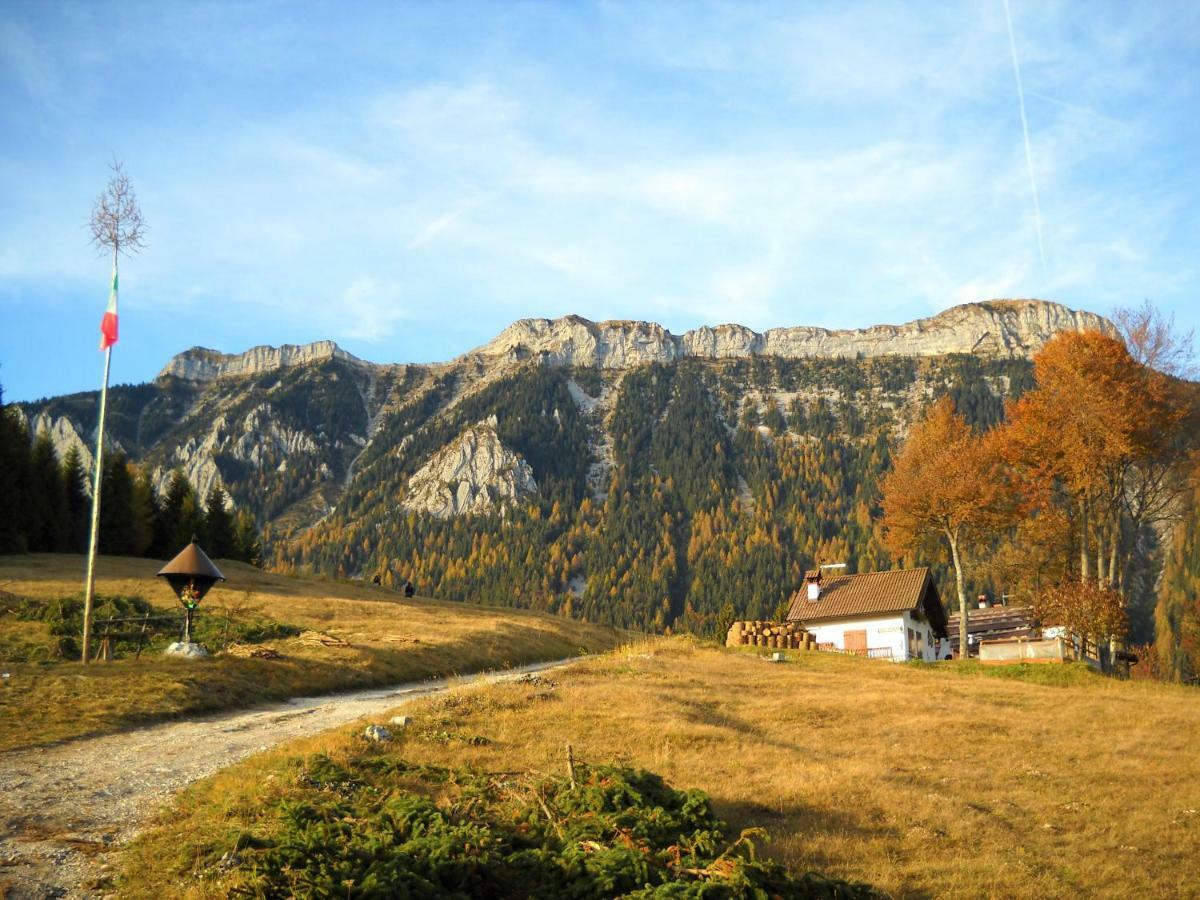 Locanda Ponte Serra Hotel Lamon Kültér fotó